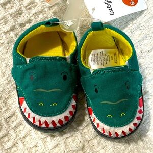 NWT Cat&Jack alligator baby shoes